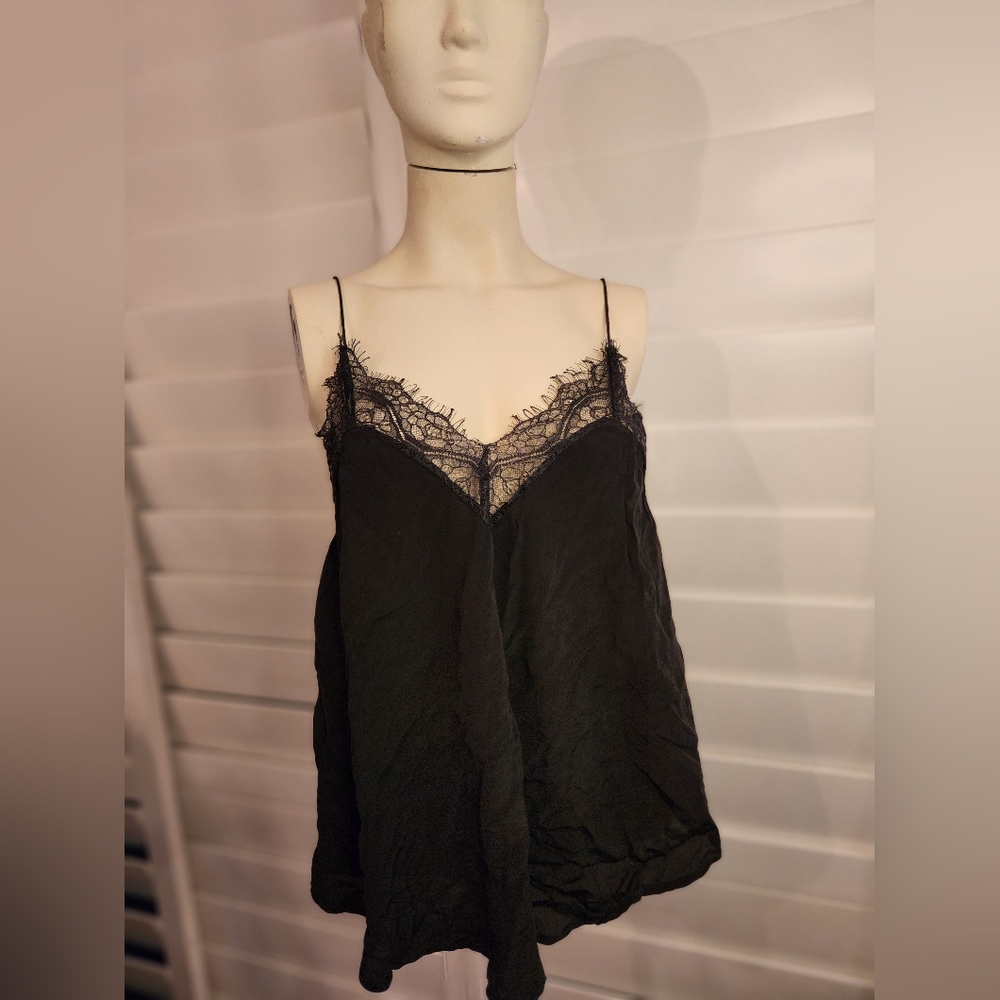 NWT: INDAH ADILA EYELASH LACE CAMISOLE - Picture 4 of 7